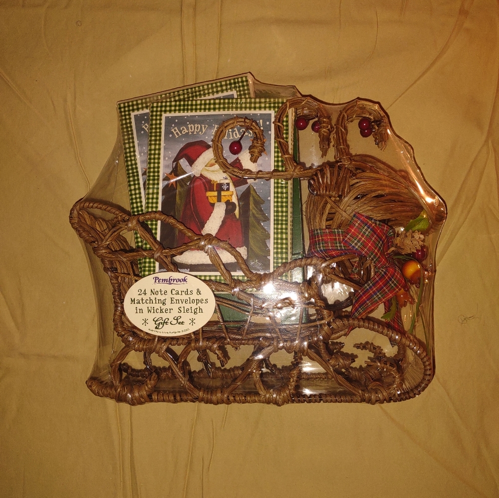 Pembrook Wicker Sleigh Gift Set